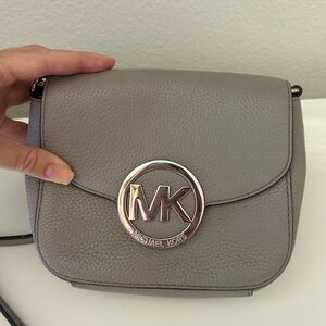 Viral Trending Michael kors bag with adjustable shoulder straps - super cute